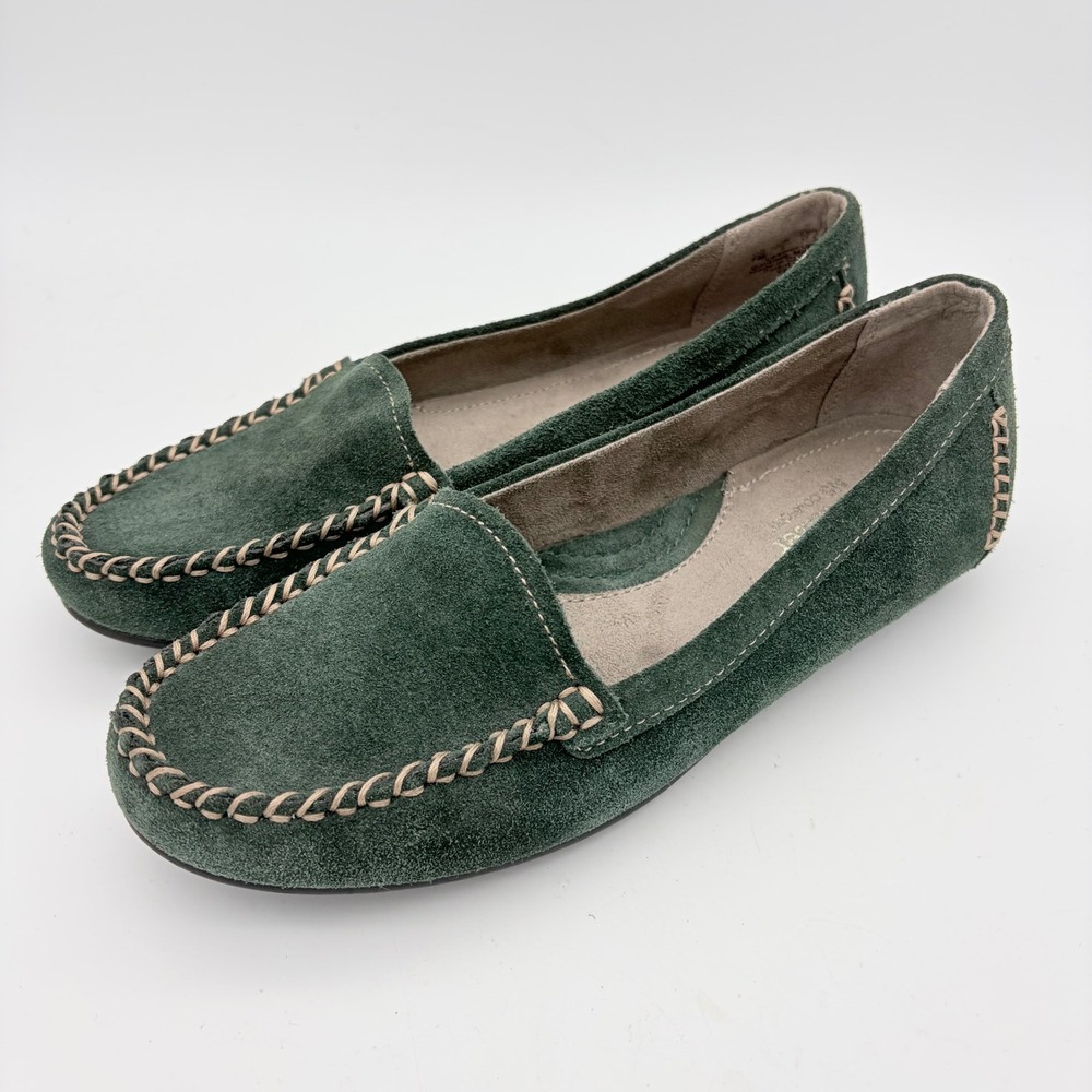 Naturalizer Kellyn Green Suede Moccasin Loafers Womens 7 Comfort Shoes Cozy Fall